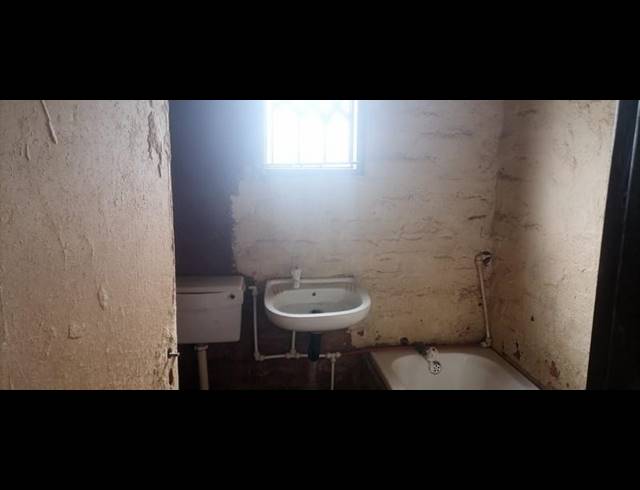 2 BEDROOM HOUSE FOR SALE IN SOSHANGUVE SOUTH